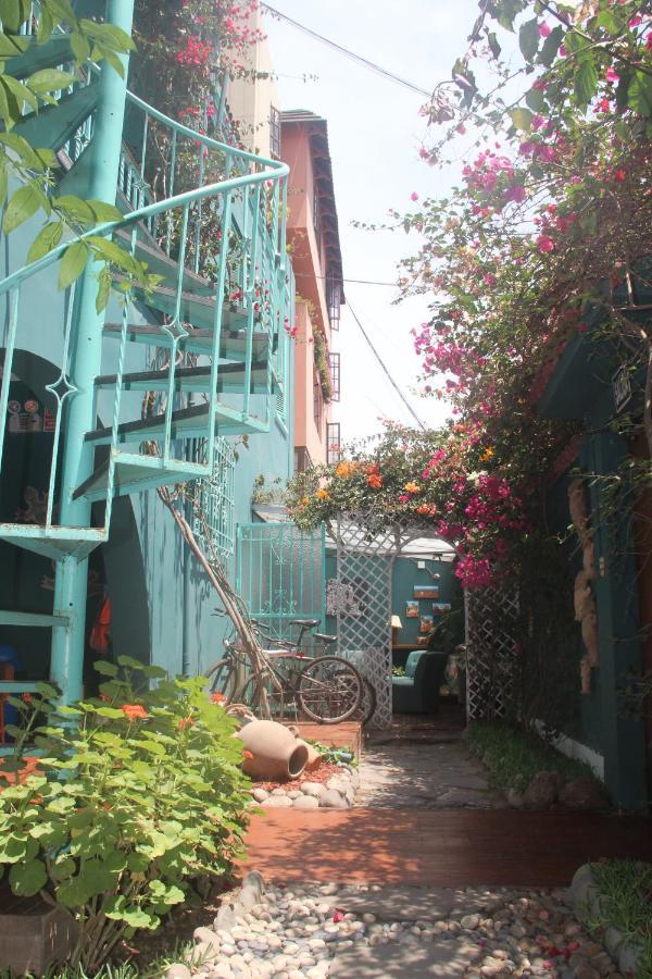 リマ La Casona Azul Bed & Breakfast エクステリア 写真
